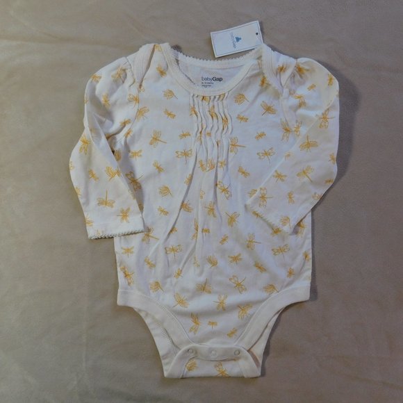 Bundle of 6-12M Old Navy Embroidered Pullon Jeans & Gap Pretty Firefly Onesie - Picture 2 of 5